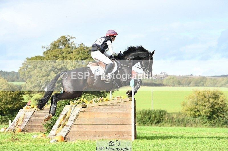 231022-140614-28967 - 342-STORM.IN.DECEMBER-Claire.Fielding-XC