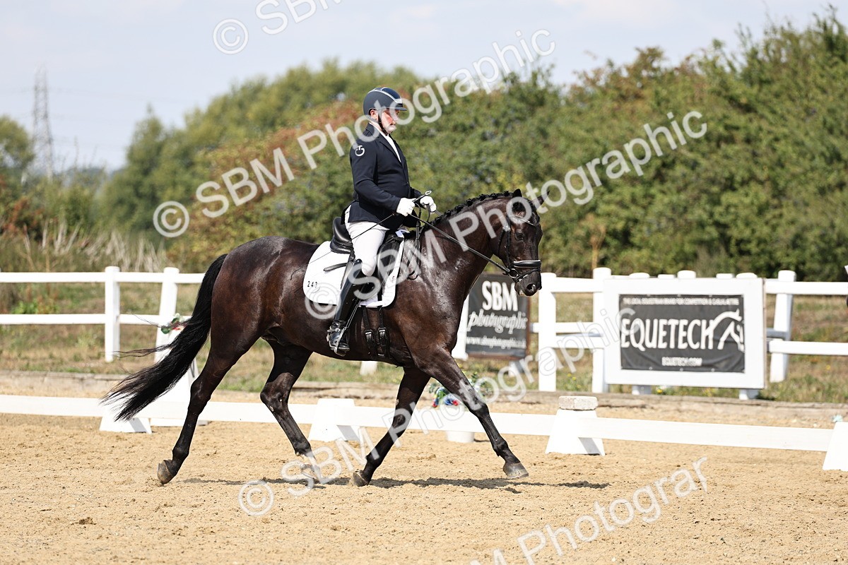 SBM_018617 - Class 16 - Novice 5 - 12.08-13.11