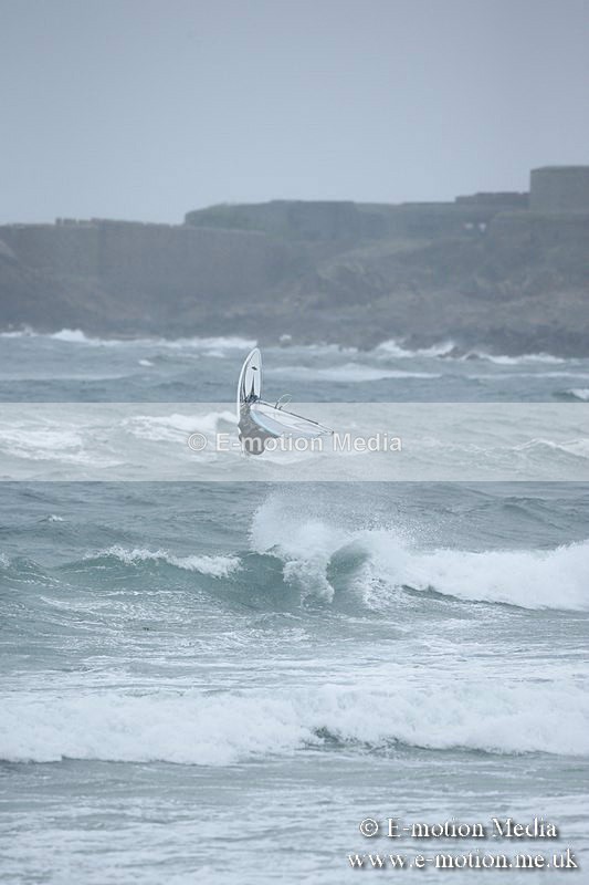 WS 150913-251 - Windsurfing