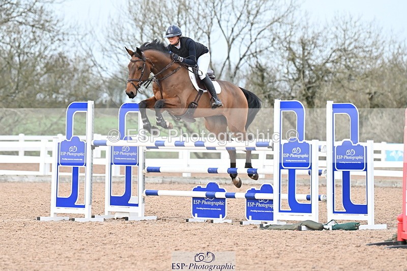 231208A-135929-01064 - Cls 6 Foxhunter & 1.20m Open