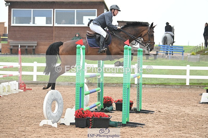 240720A-112409-14451 - Cls 11, 1 Star Bronze Tour 1.15m