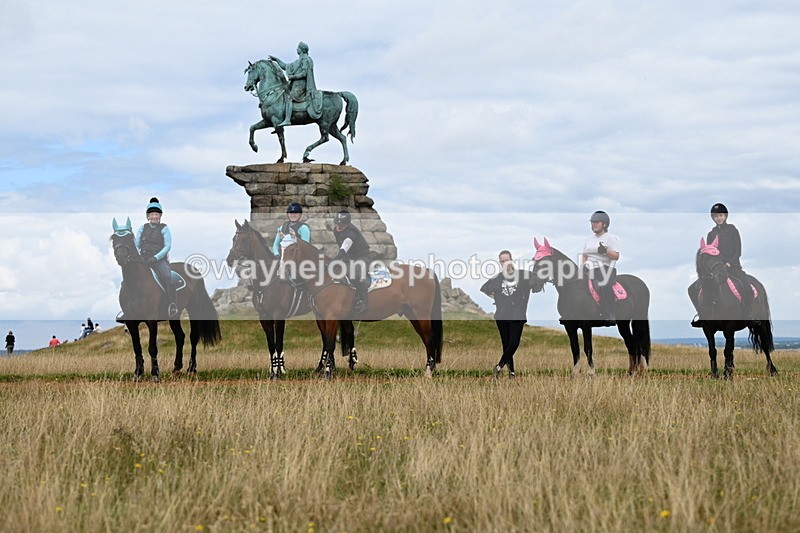 DSC_6702 - Time at Statue 12:45 to 13:15