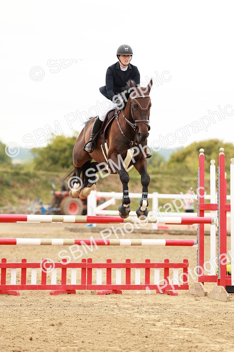 SBM_016598 - Class 20 - Senior Newcomers - 1.10m