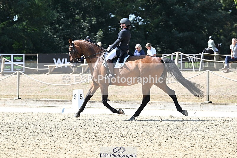 250810A-120922-06213 - 041-Laura.GreenIreldo.L