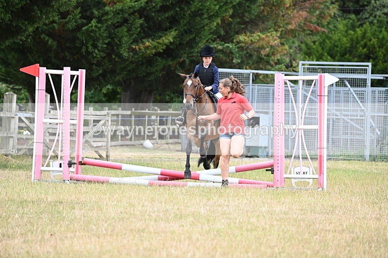 WJ6_9405 - Class 12 Minimus Jumping 45cm