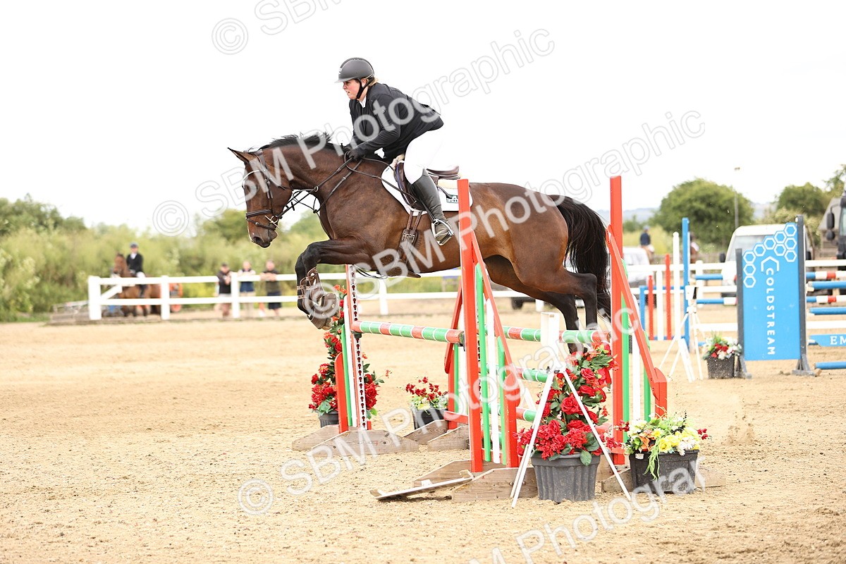 SBM_007728 - Class 19 - Senior Newcomers - 1.10m