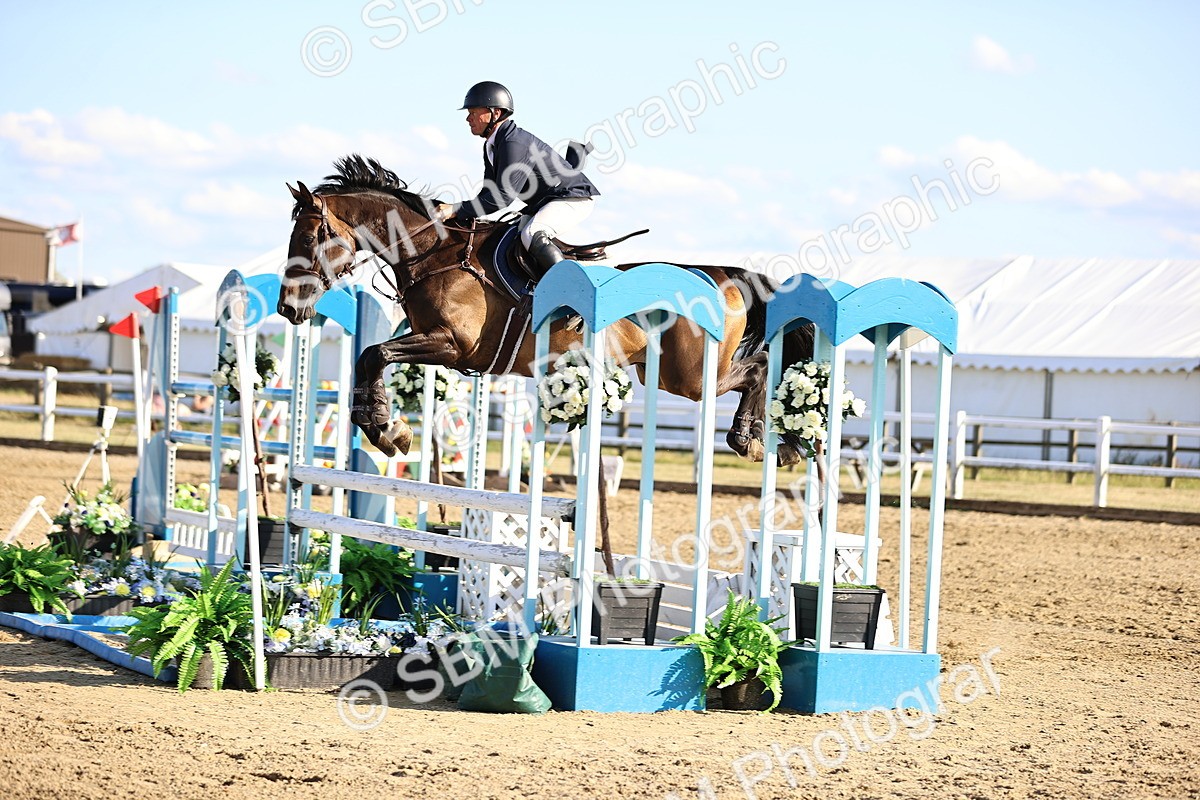 SBM_015960 - Class 18 - Senior 1.35m Open