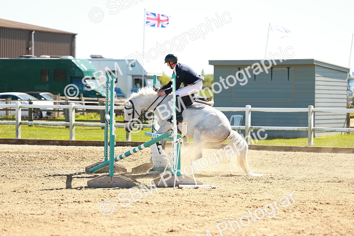 SBM_001673 - Class 5 - Senior Foxhunter - 1.20m