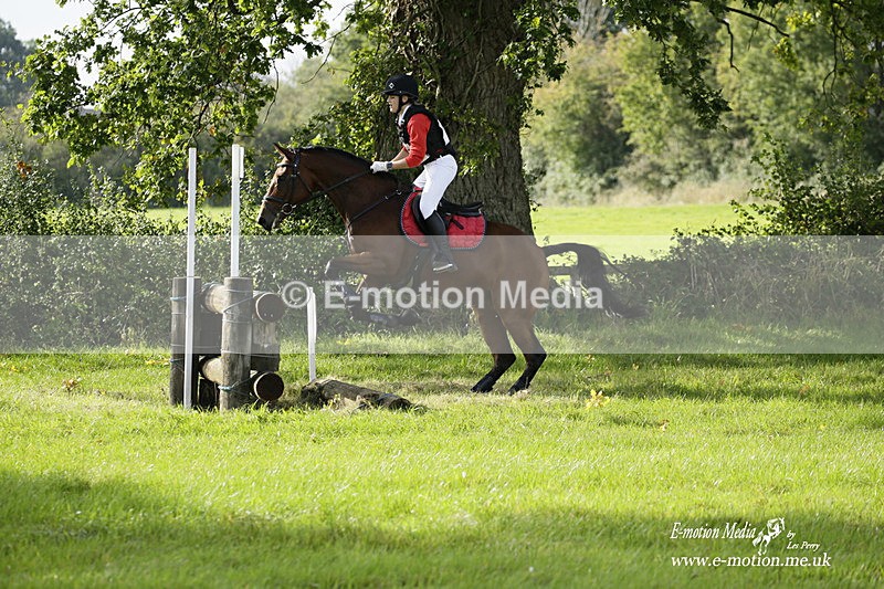  WWHT 171021 3063 - Intermediate (0.90m)  17/10/21