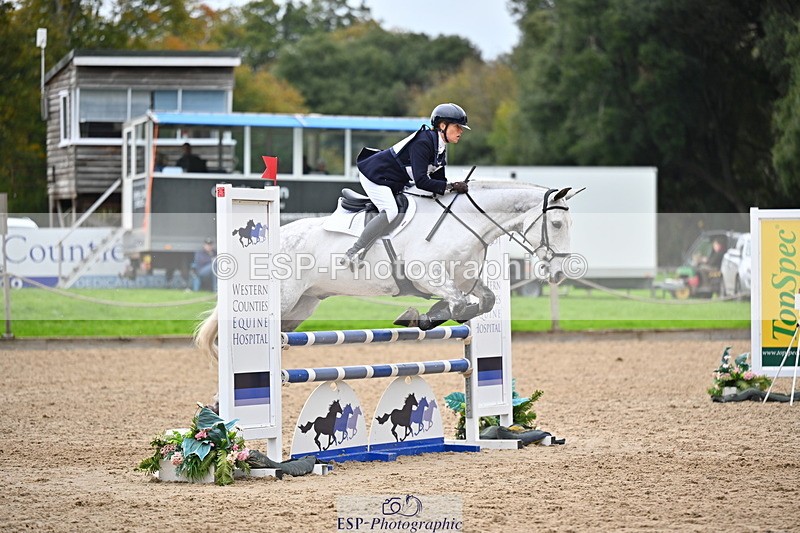 251026A-143949-25205 - F-401-Helen.Hickson