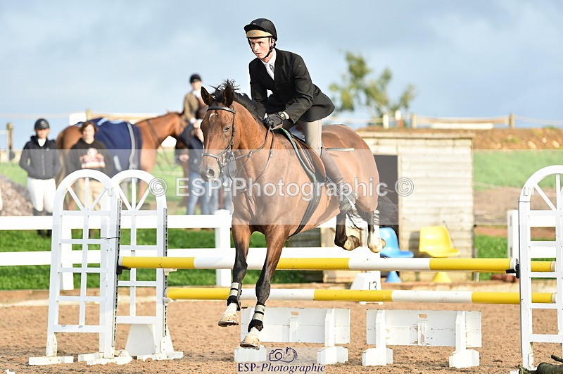 220829A-180650-00506 - 90cm classes