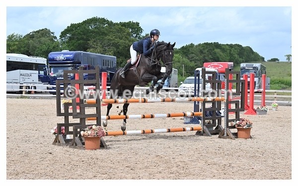 BPP_1134 - CLASS 4 FRI Newcomers/ 1.10m Open