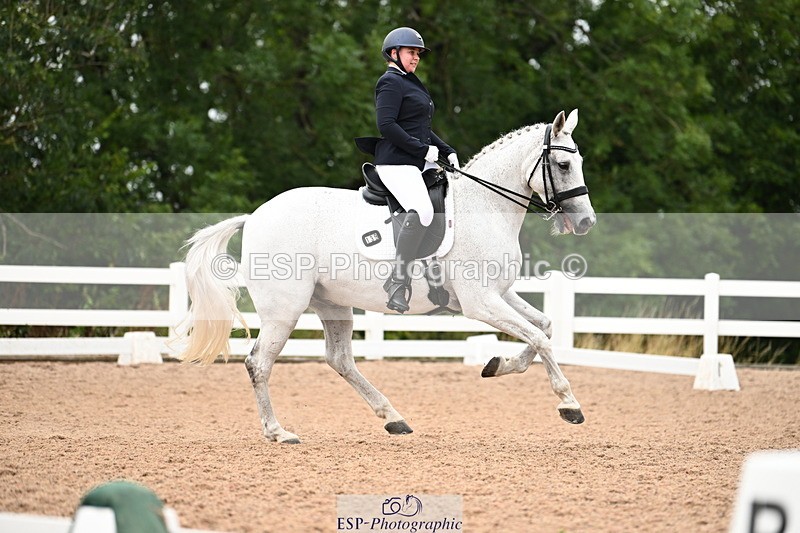 240815A-140340-01935 - 139-Chloe.Makepeace-Beechfield.Diamond