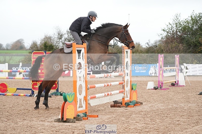 251109-103601-03417 - Cls 19 Snr 1.05m Open