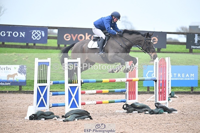260121-123817-00292 - Snr Newcomers 1.10m