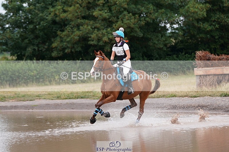 250802A-110632-02096 - B-063-Beth.Jones-FANTASY.CHILLI.(GB)