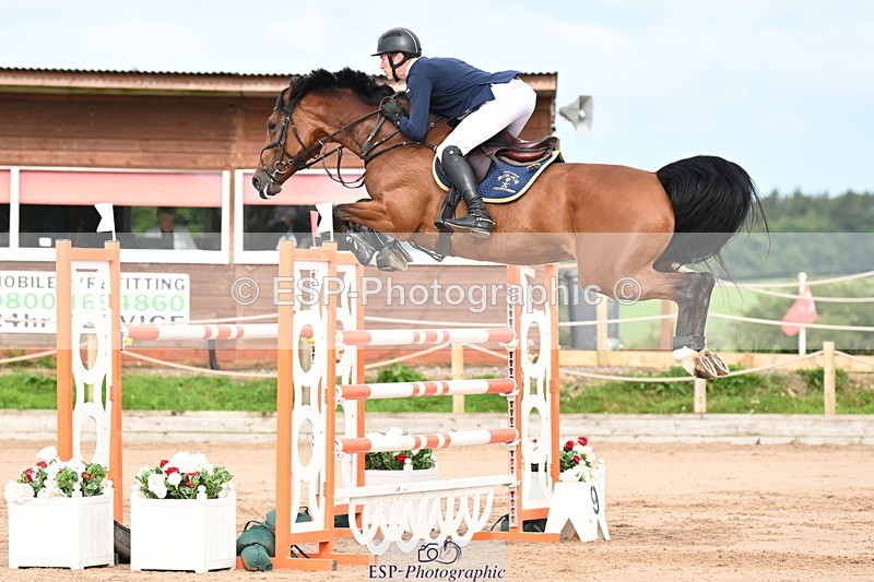 240721A-085130-16687 - Cls 20, 1 Star Gold Tour 1.35m