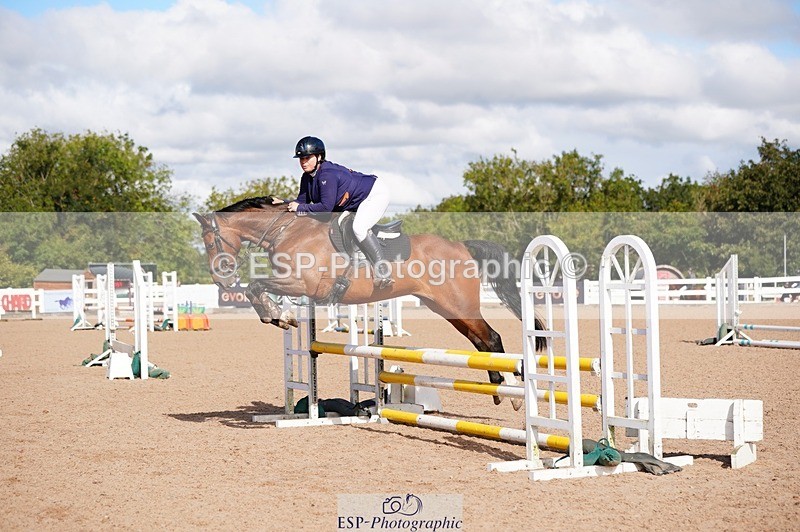 250921-111410-02617 - Cls 21+22 Club and Schools 70cm