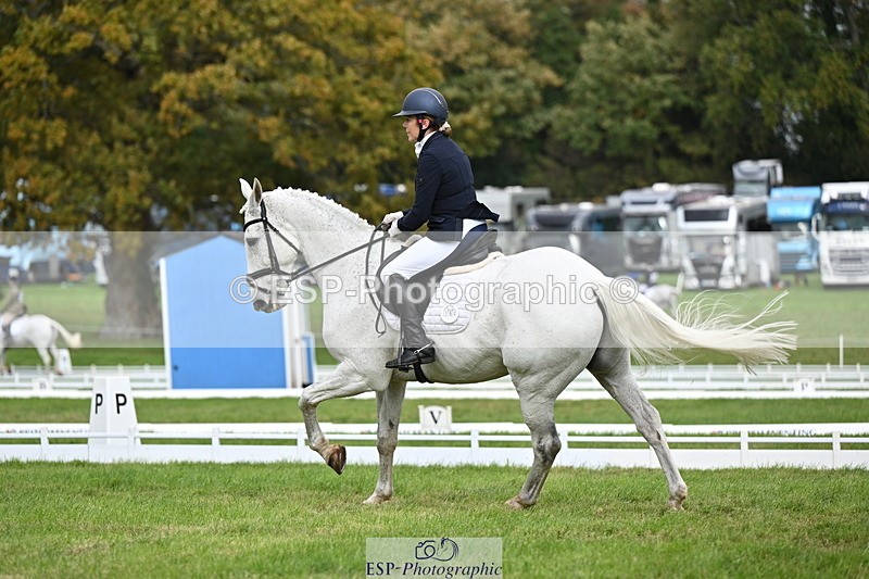 251024A-134455-12230 - D-364-Samantha.Holland
