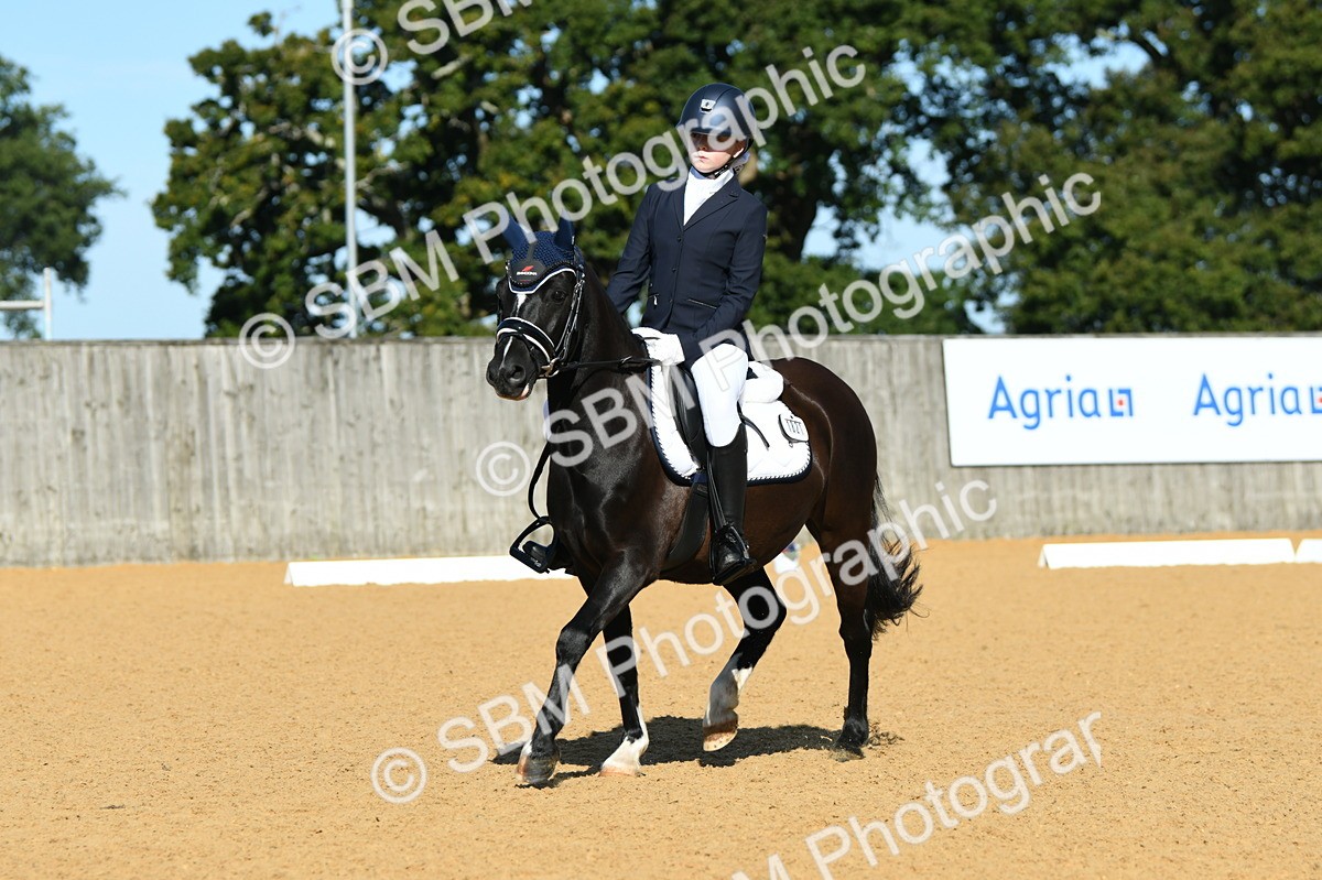 SBM_16305_D4 - Small Tour Championship - Intro B - Emma G.