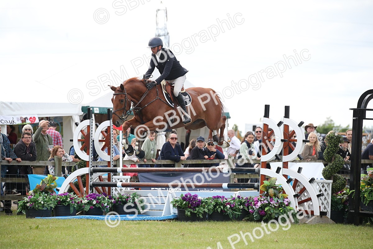 SBM_17464 - Class 208 - Senior Foxhunter 1.20m Open