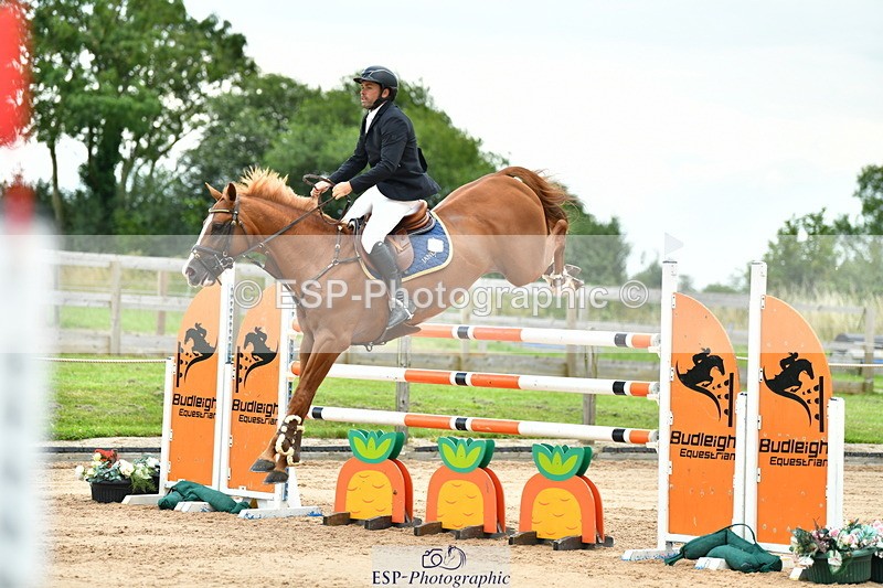 230720A-151432-03772 - Cls 9, 2 Star Big 1.40m Start to break