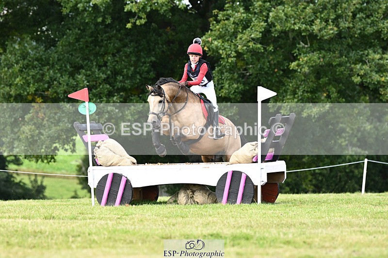 240825X-111531-31991 - 70cm XC 11.00 to 12.00