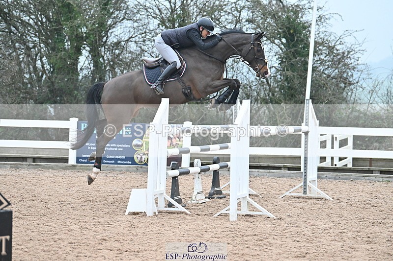 240113A-143103-02372 - Cls 13 Foxhunter and 1.20m Open