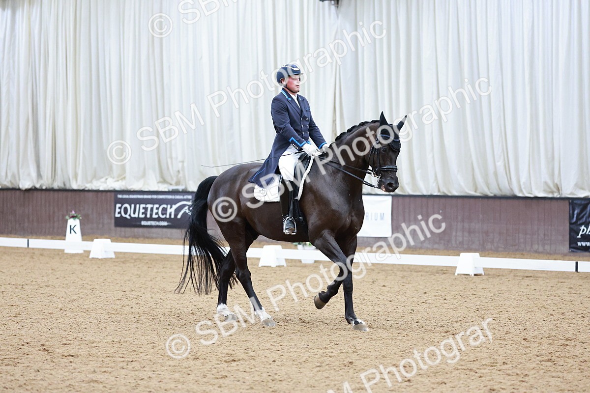 SBM_015918 - Class 5 - FEI INT II - 15.48-17.00