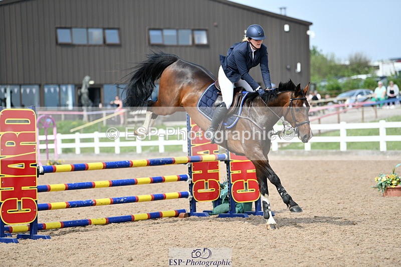 240511A-154616-14197 - Cls 25 British Novice and 90cm Open