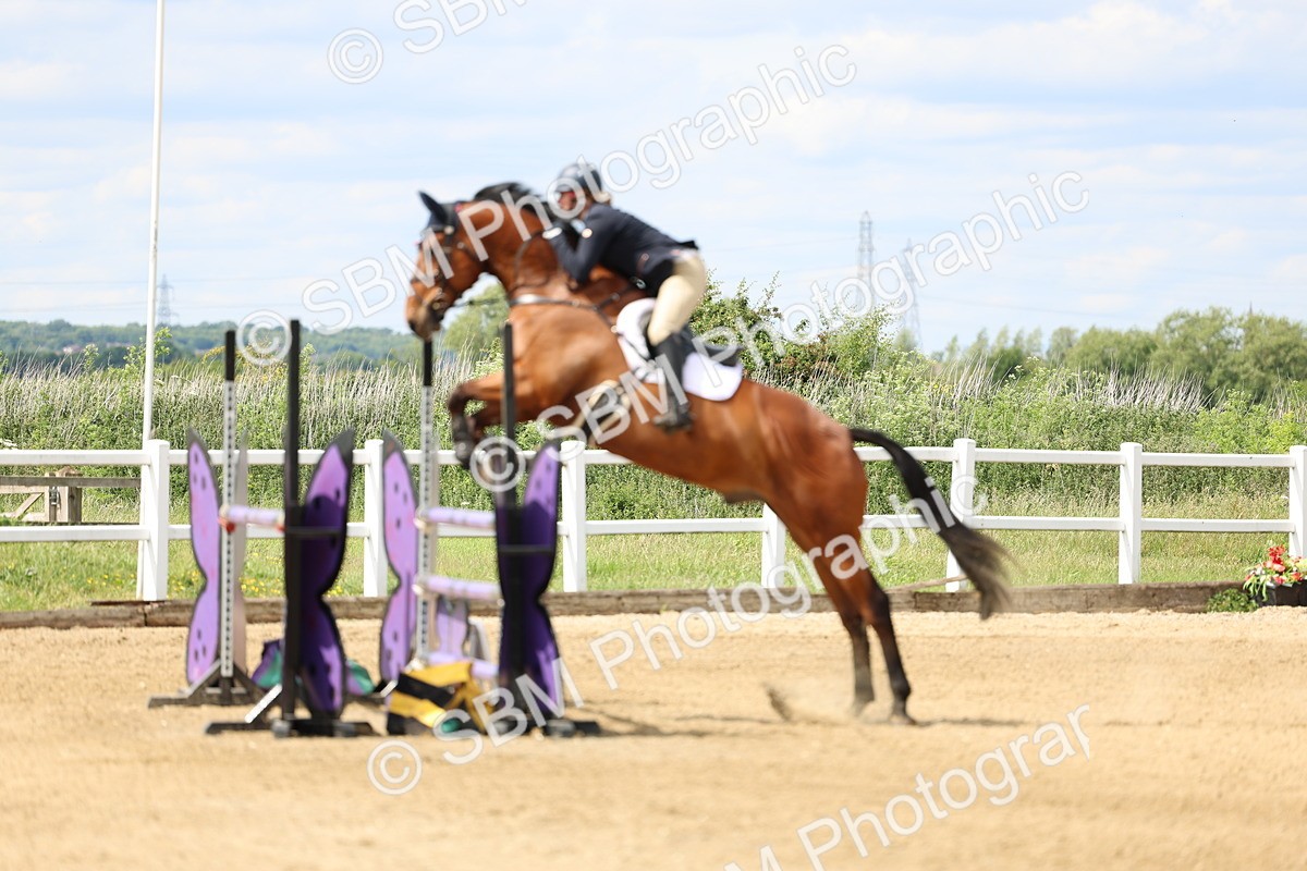 SBM_005928 - Class 19 - Senior Newcomers - 1.10m