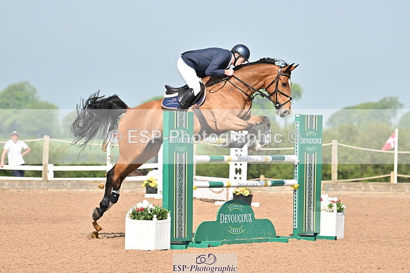 240512A-100915-17157 - Cls 48 National 1.30m Open