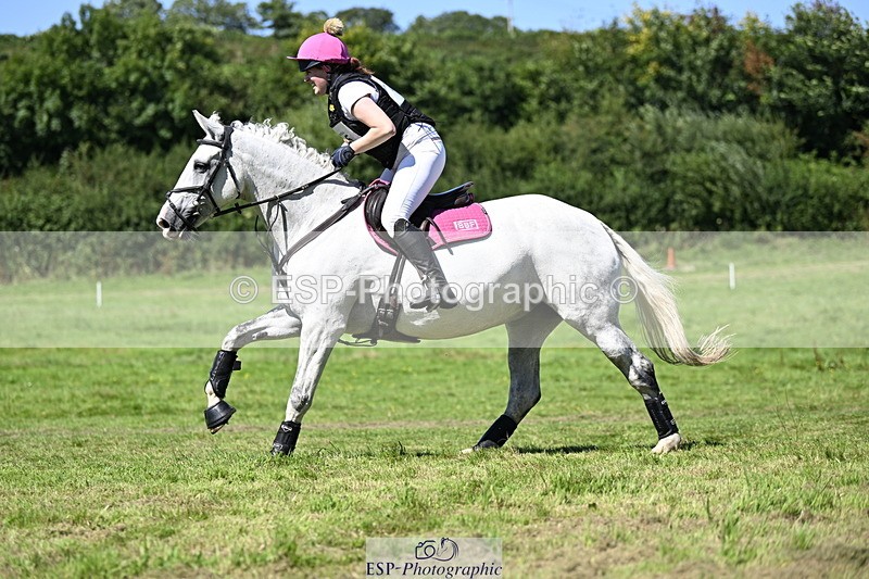 240811A-150607-05268 - 215-