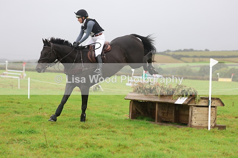 3E7A1805 - Class 4: 80cm: Box