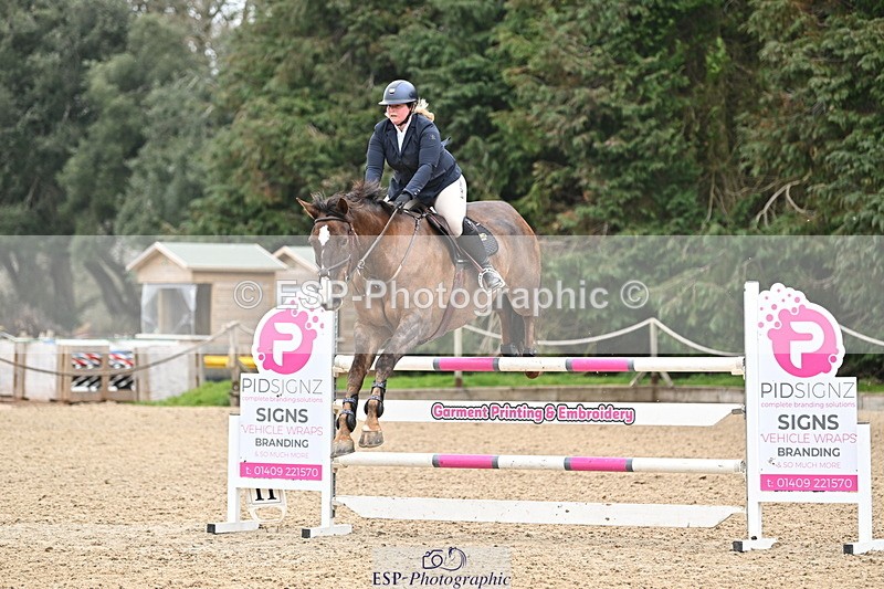 250321A-110213-00383 - Cls 3 Foxhunter and 1.20m Open