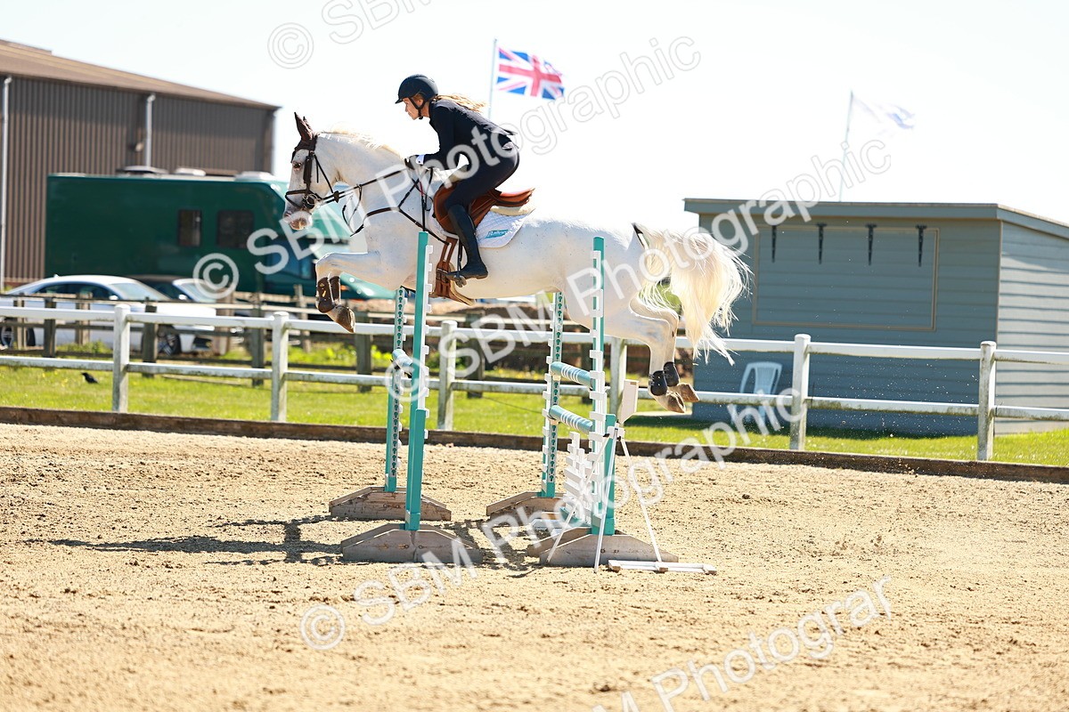 SBM_001624 - Class 5 - Senior Foxhunter - 1.20m
