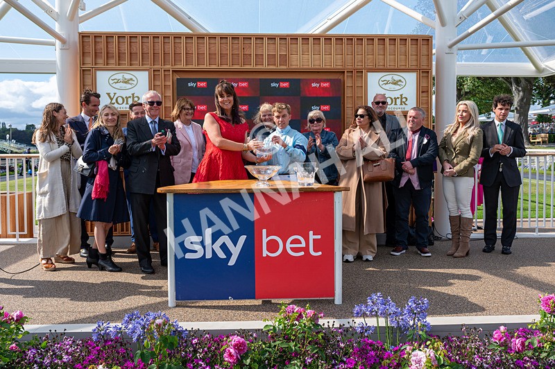 120626-Race 5-Antipodes-1129 - Race 5 16.10pm Sky Bet The World's Gone Football Handicap