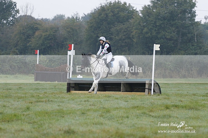 WWHT 171021 0408 - Novice Restricted (0.80m)  17/10/21