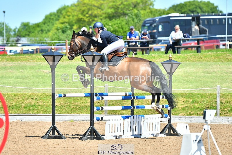 230527A-121202-04385 - Cls 15 Foxhunter