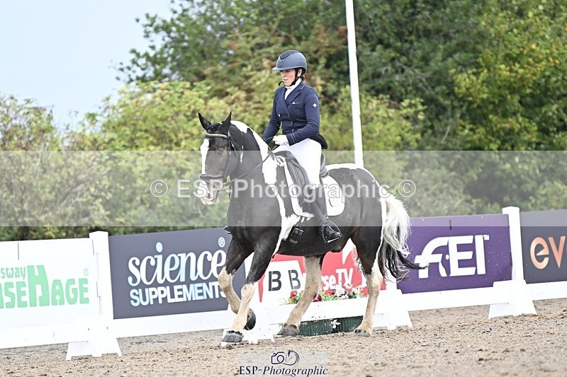 250907-105722-06430 - 082-Samantha.FussellDai.The.Pied