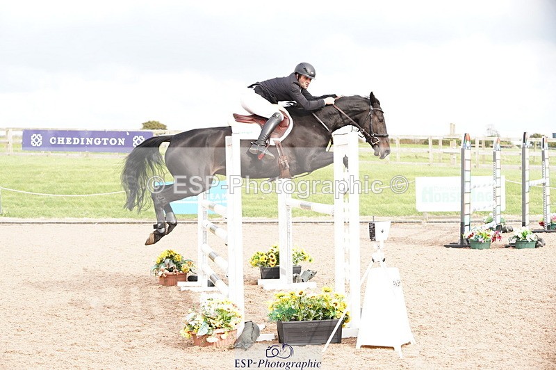 241004A-151426-00919 - Fri 04 Snr Fox & 1.20m Open