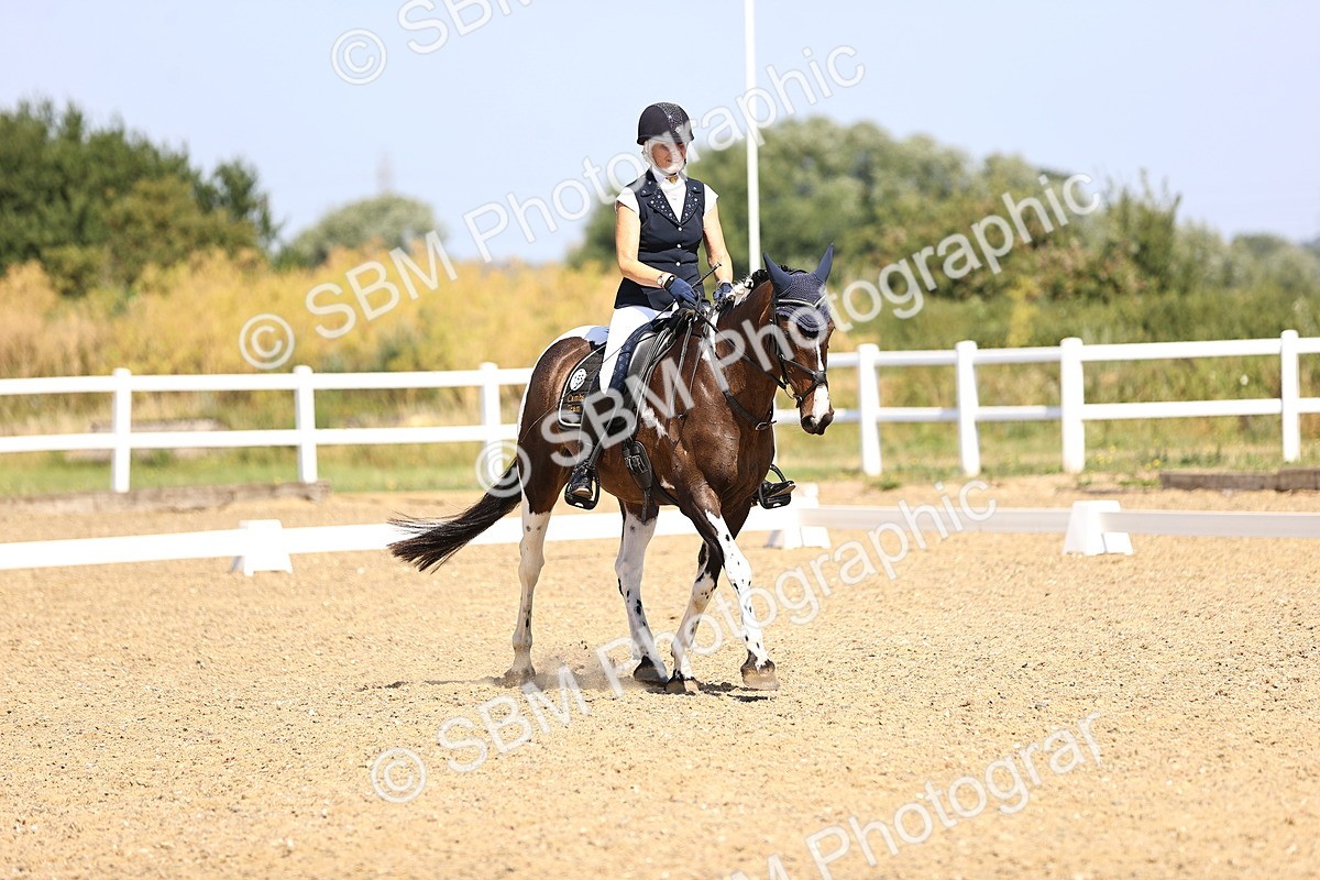 SBM_009403 - Novice 5 - 9.50-10.53