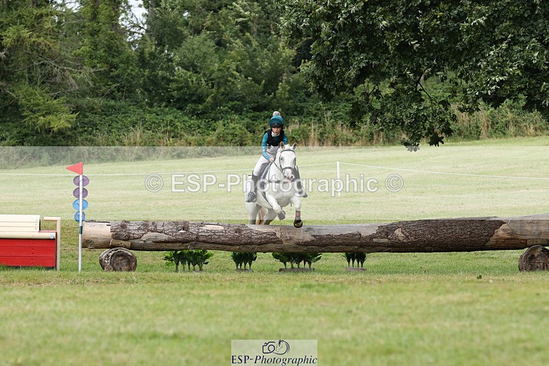 240825X-165730-37832 - 80cm XC 16.30 to 17.30