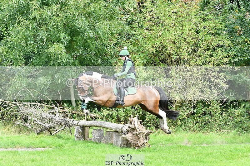 230817-132956-00972 - Theo's 1st Group - XC