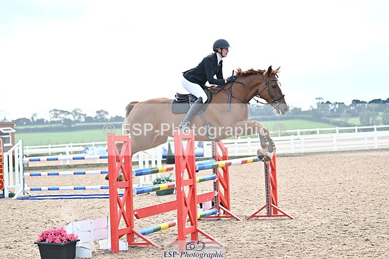 241004A-140505-02443 - Fri 11 1.10m amateur Quals