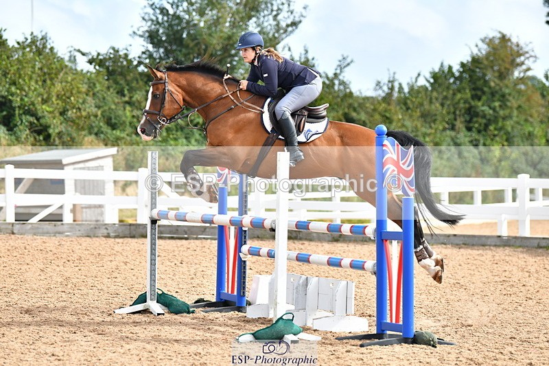 230819A-161204-01132 - Cls 33 1.05m Amateur Qualifier