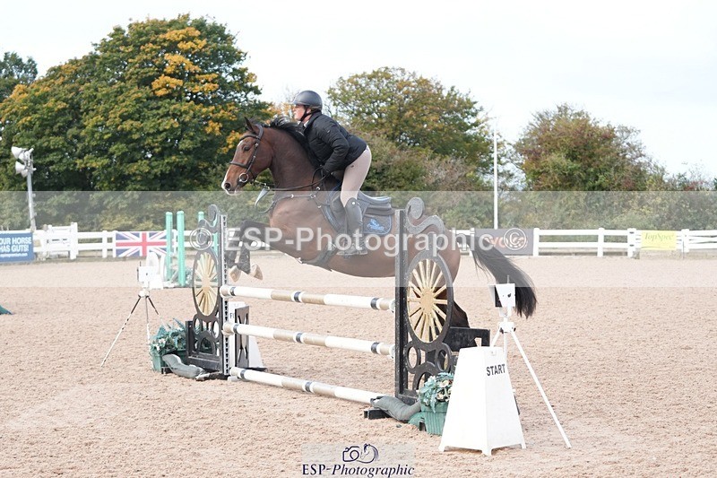 251005-101241-02483 - Cls 22 British Novice and 90cm