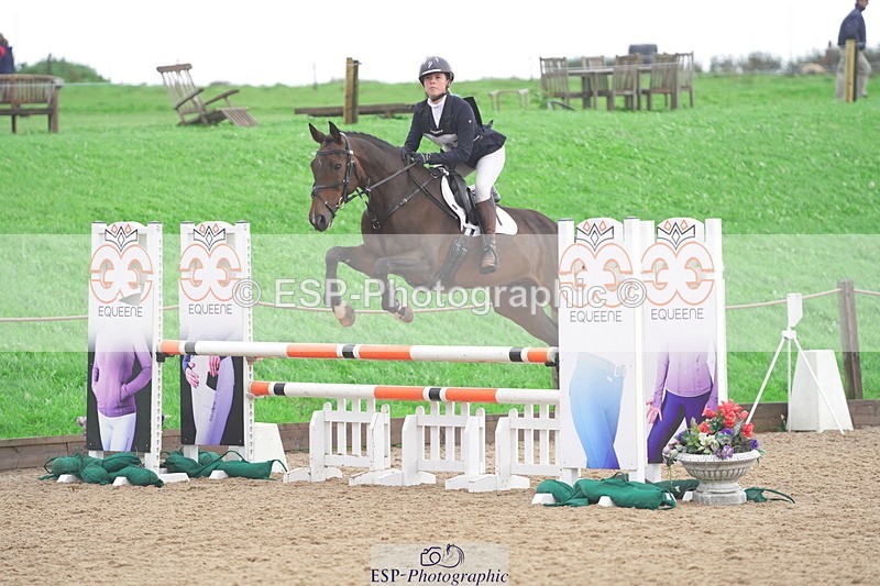 230924A-114048-04623 - 100 SJ 11.00 to 12.00