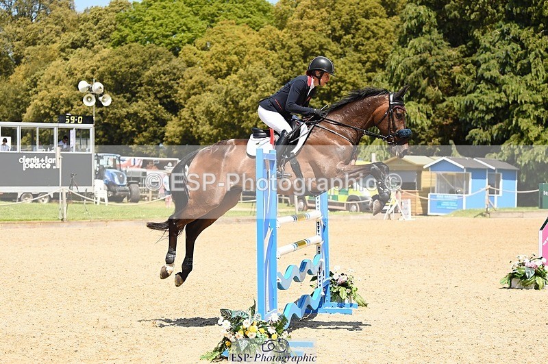 230527-135942-10998 - 438-IRISH_TRUMP-Sarah_Bullimore-SJ