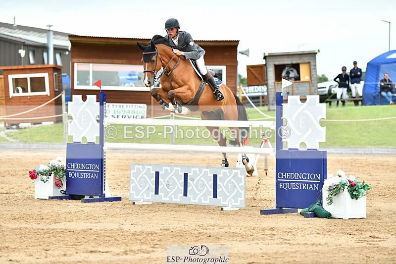 230720A-153409-03927 - Cls 9, 2 Star Big 1.40m Start to break